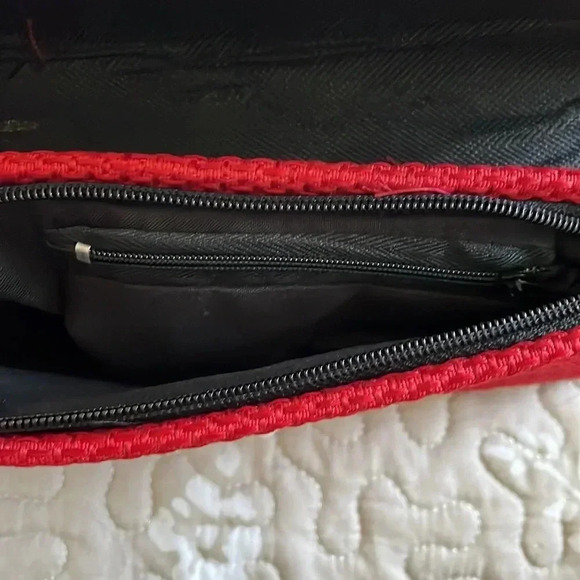 Handmade African Clutch - Picture 4 of 4